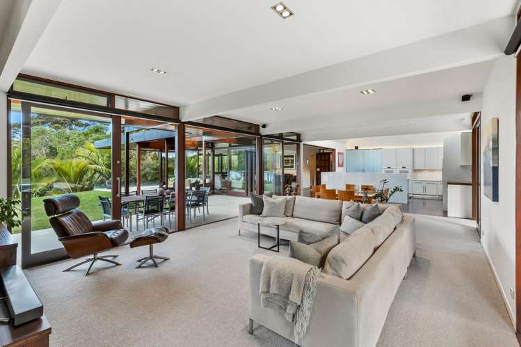 20 Oscar Road Greenhithe_16