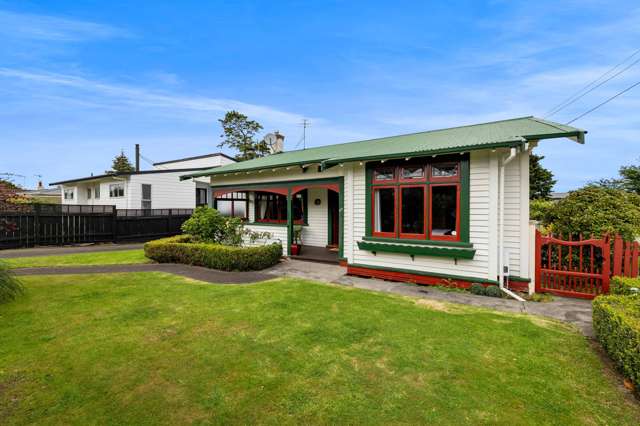 TIMELESS CHARM, SPACE & CBD CONVENIENCE!