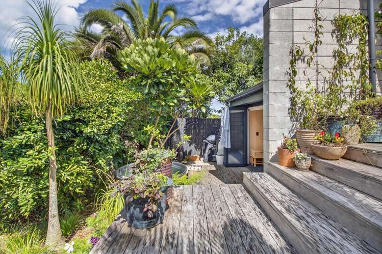 12 Ridge Road Oneroa_22