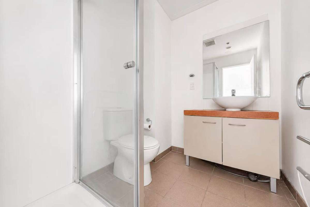 12K/76 Albert Street_3