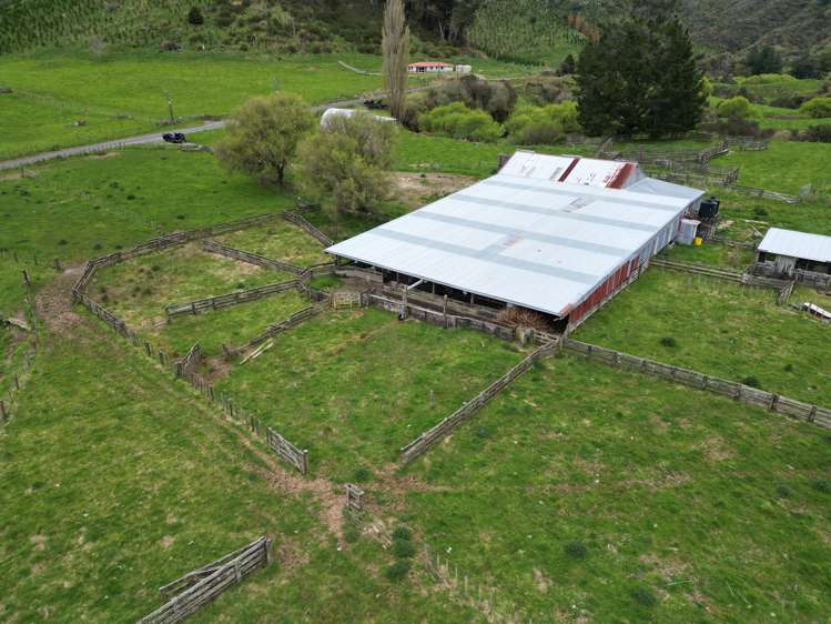 2560 Rawhitiroa Road Eltham_8