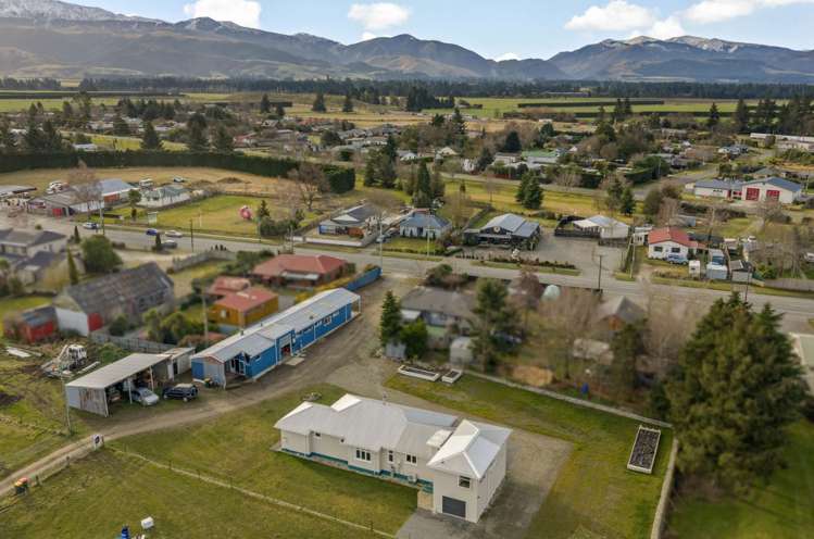 5669A West Coast Road Springfield_25