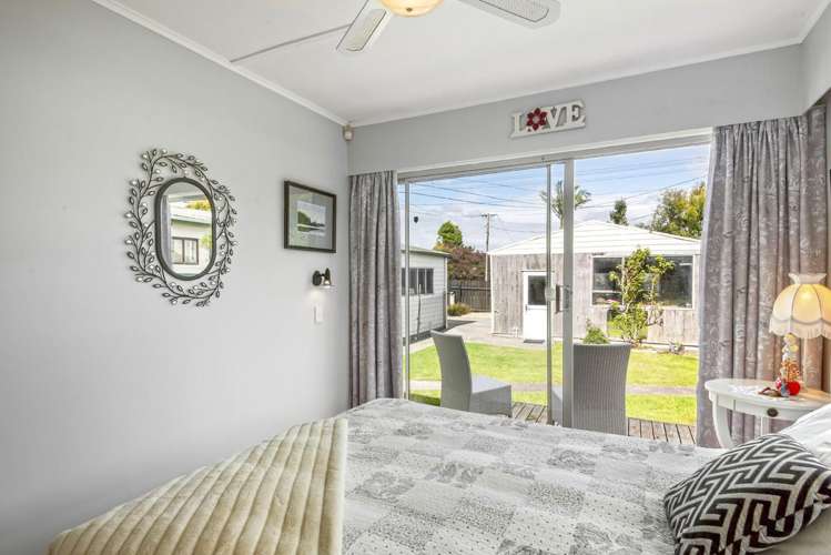 7 Parakai Avenue Parakai_10