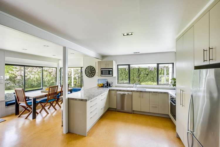 1127 Riverslea Road South Longlands_12