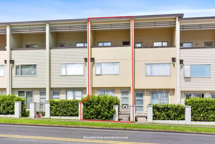 5/11 Ray Small Drive Papakura_5
