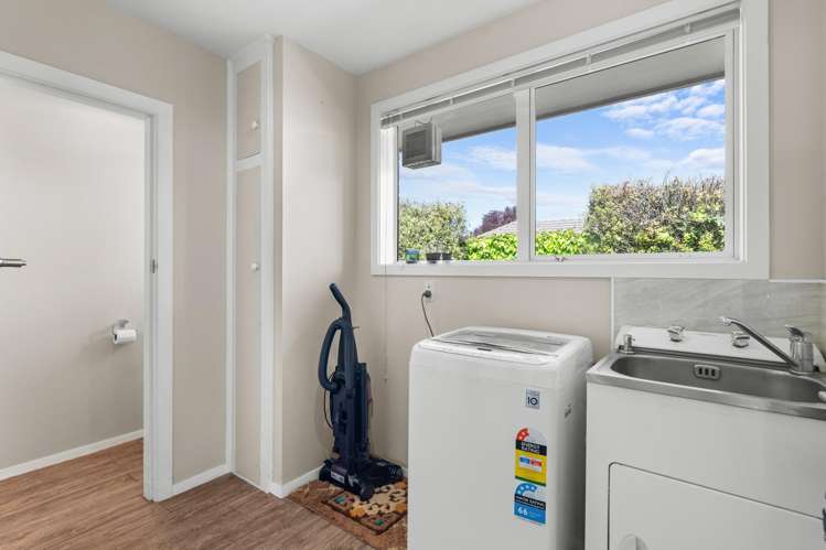 35 Charles Upham Avenue Hillmorton_13