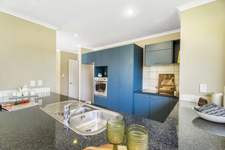 8 Admiralty Rise Gulf Harbour_5