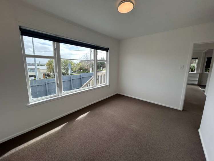 53A Sylvan Crescent Te Atatu South_6