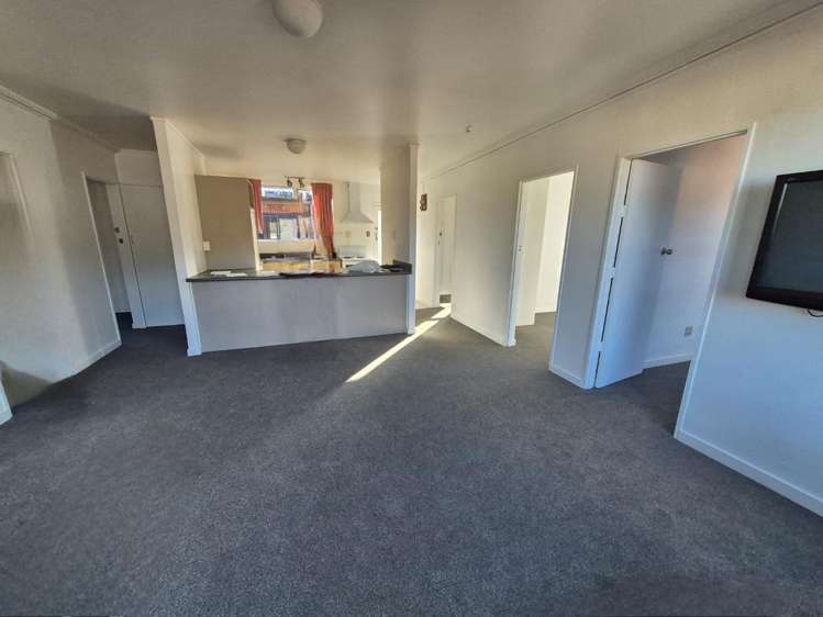 3/102 Harbour Tce 2202_5