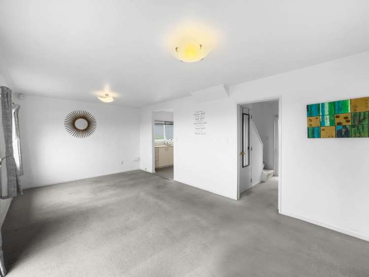 2/14 Chalmers Street Avondale_6