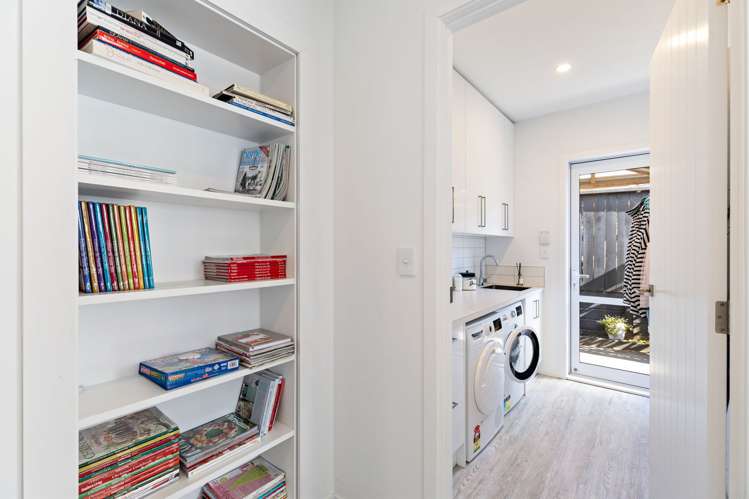 51 Coutts Way Fitzherbert_34