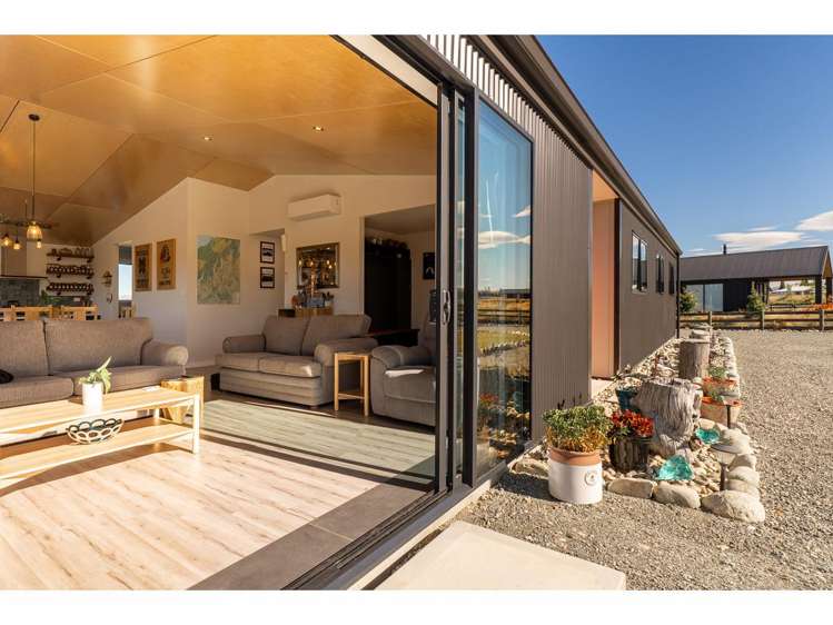 1 Tussock Crescent Twizel_9