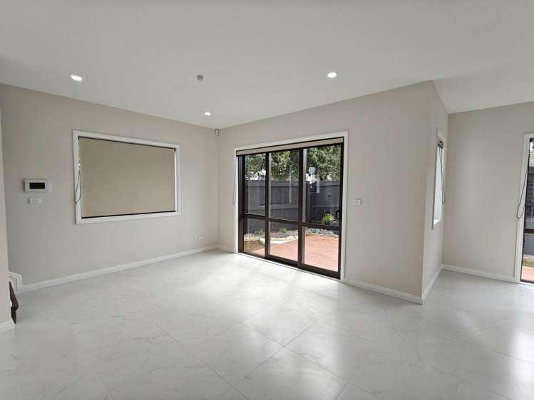 4/52 Hutchinsons Road Bucklands Beach_1