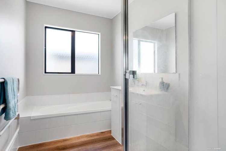 19a Fairclough Road Beach Haven_11