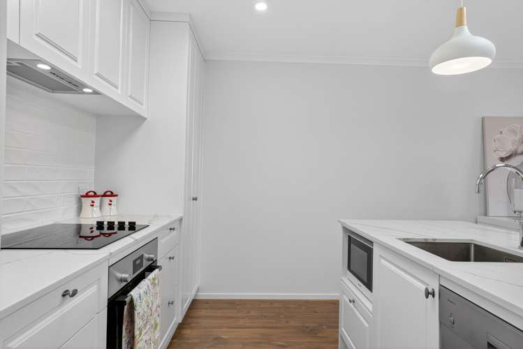 30 Winstone House Road_4