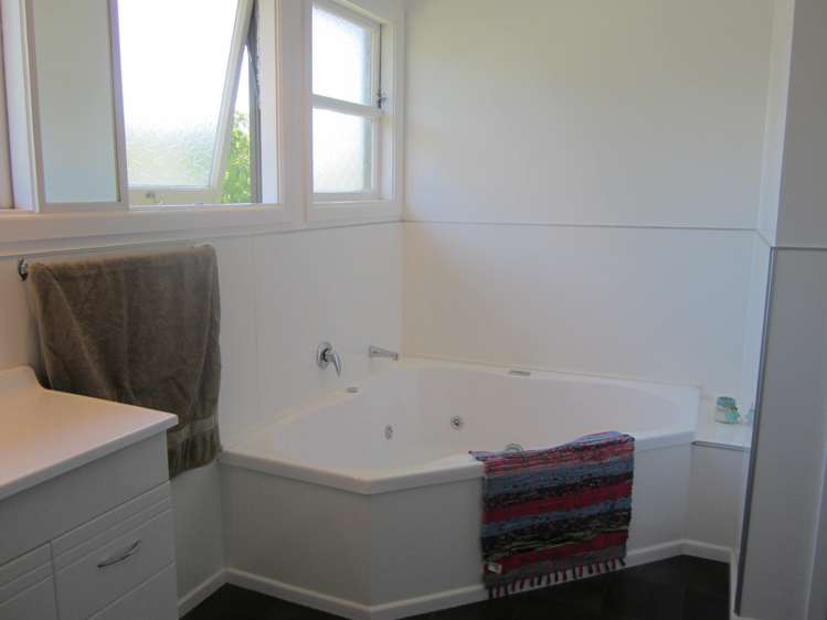 178 Main Street Pahiatua_8