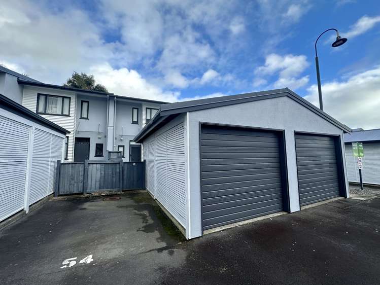 54/2 Armoy Drive East Tamaki_1