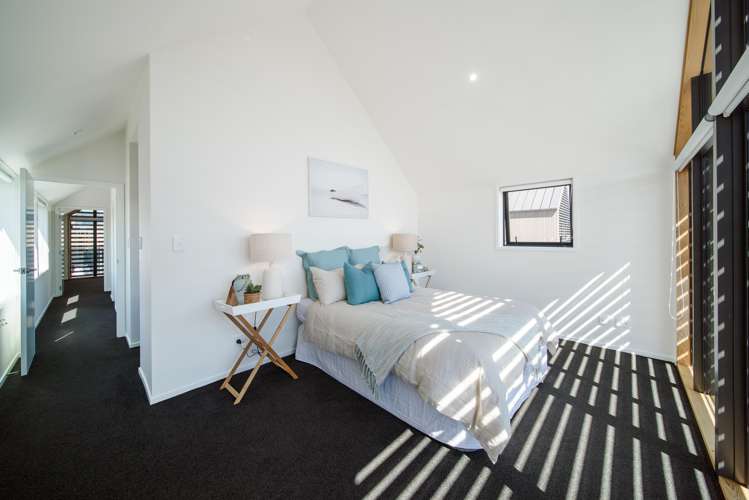 27 Falconer Rise Jacks Point_17