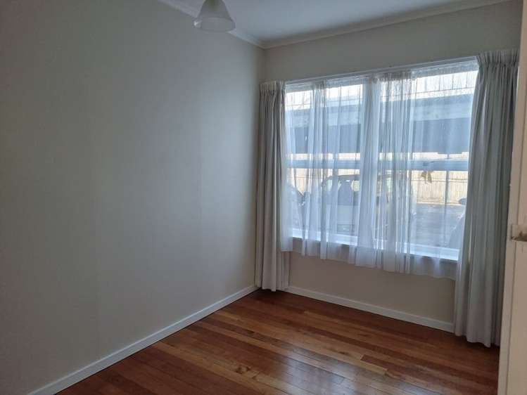 1/221 Hurstmere Road Takapuna_6