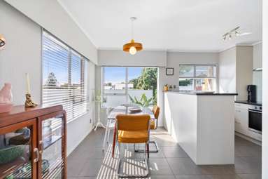 1/521 Mt Albert Road_3