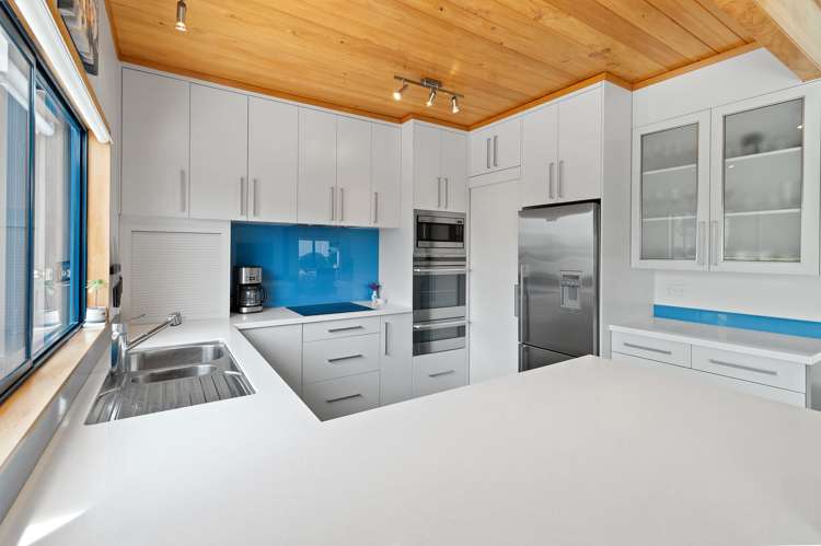 24 Champion Place Pauanui_5