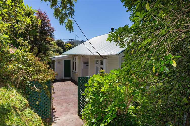 4 Fitzroy Street Wadestown_1