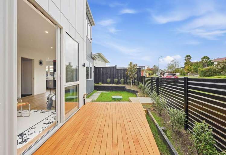 1/37 Archmillen Avenue Pakuranga Heights_6
