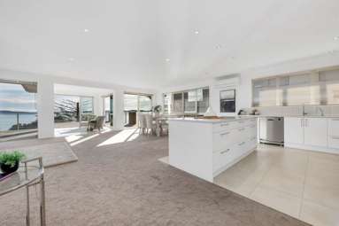 7 Omana Beach Road_4