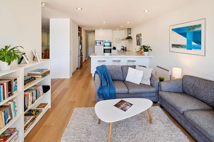 1/326 Oriental Parade Oriental Bay_5