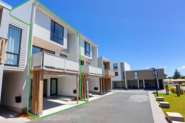 A Smart Dual-Key Investment in the Heart of Kapiti