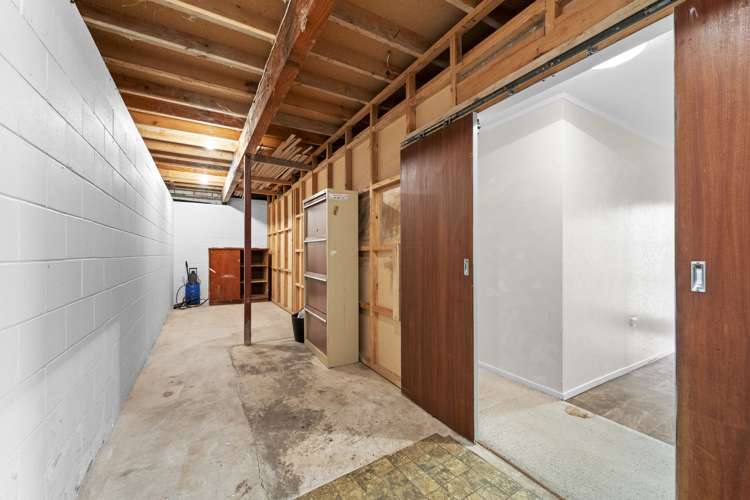 31 Russell Crescent Western Heights_15