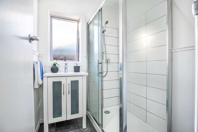 1/32 Kereru Street Henderson_11