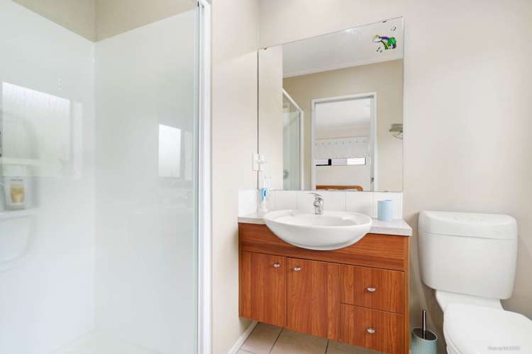 49 Turnberry Drive Wattle Downs_20