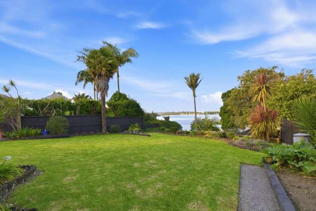42 Lloyd Street Parkvale_3