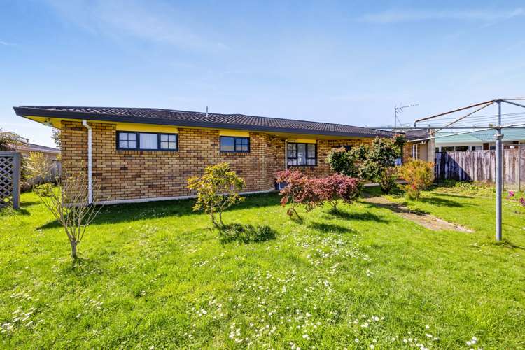10a Waiwera Place Merrilands_23