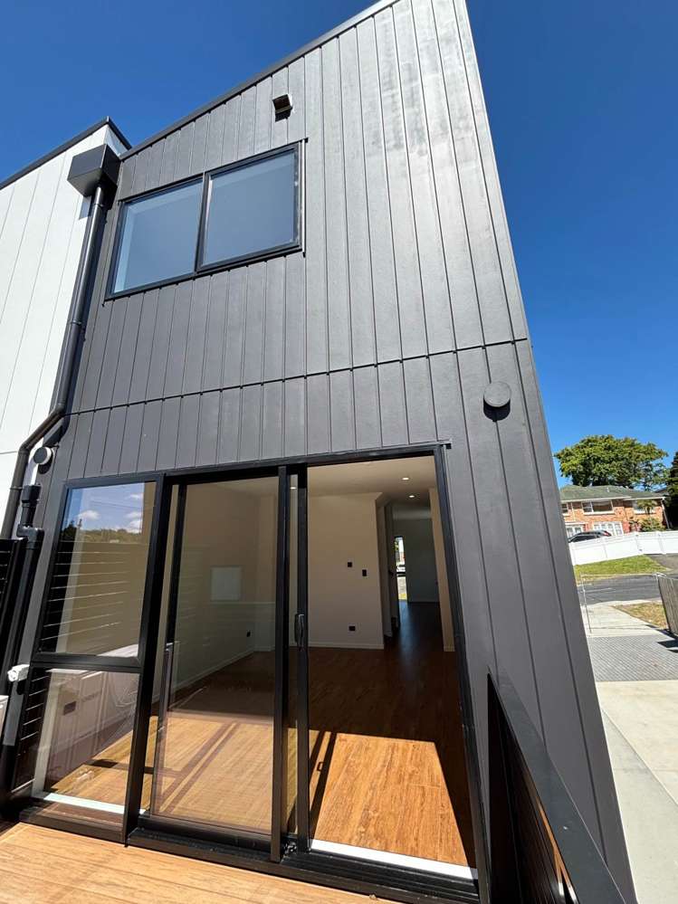 3/65 Stottholm Road Titirangi_12