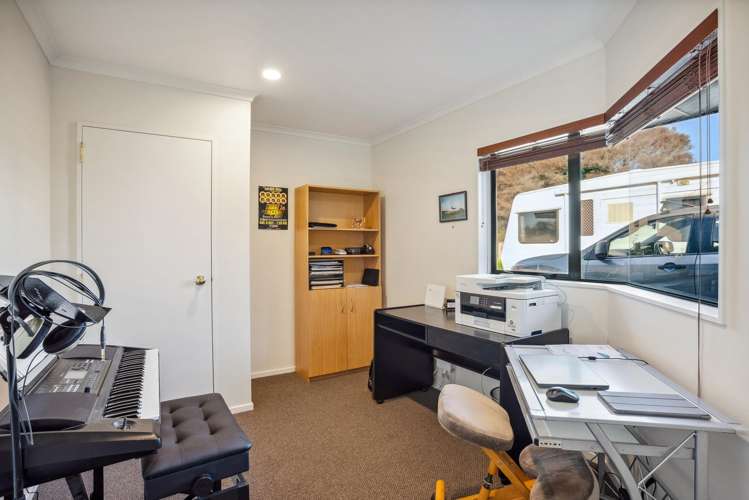 146 Guildford Drive Paraparaumu Beach_17