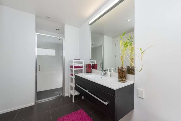 7 Crater Close Pyes Pa_17