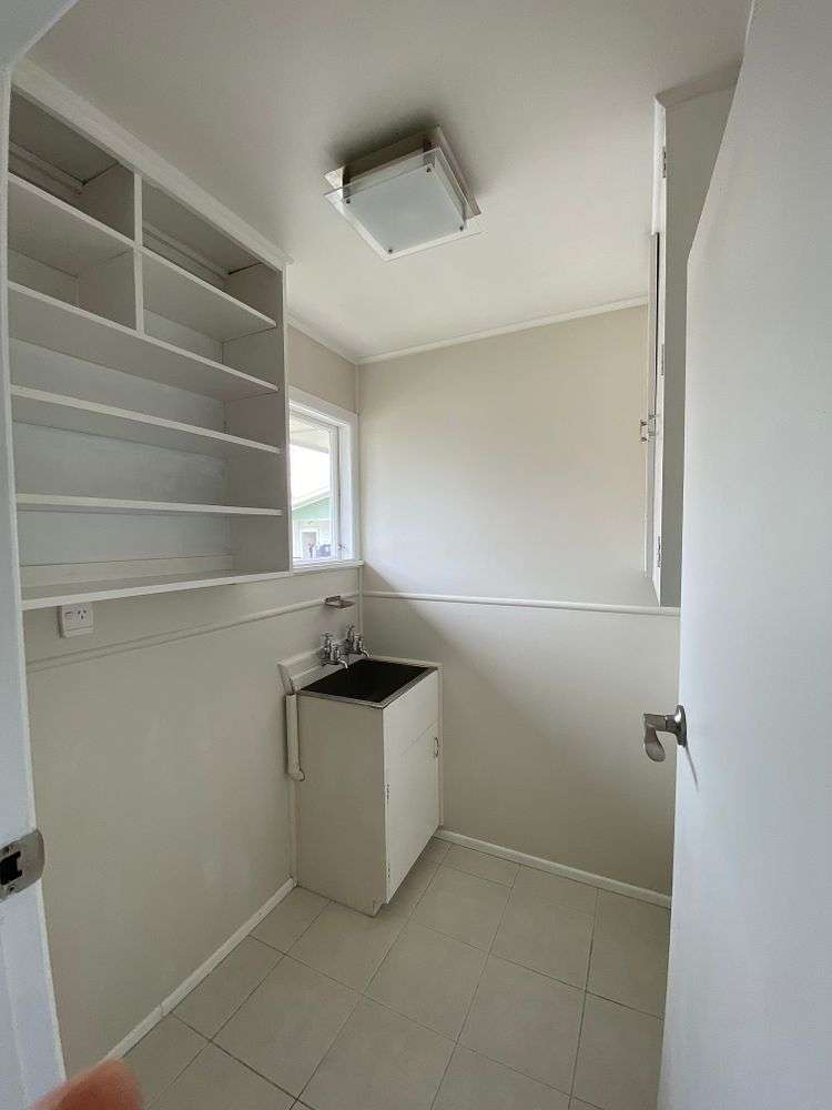 8 Carlson Crescent Silverdale_13