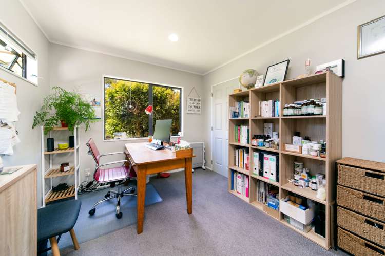 8 Vera Heights Maungakaramea_13