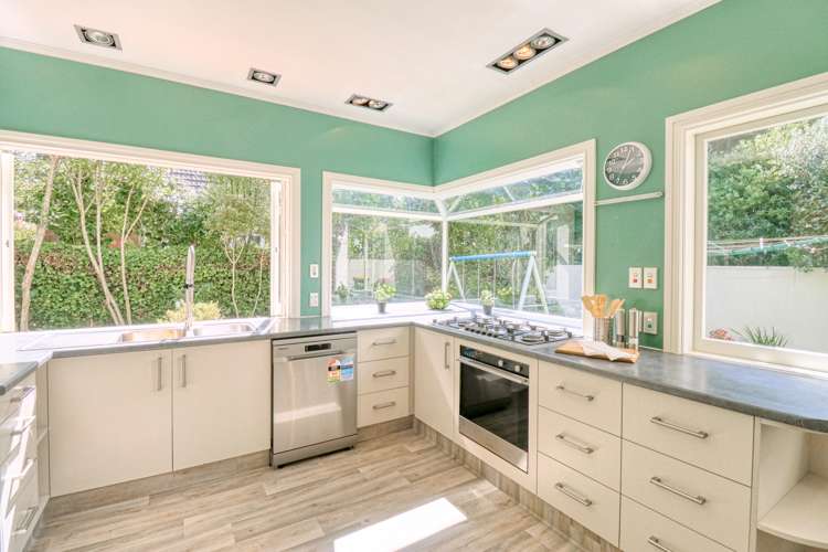 2/125 Woburn Road Woburn_15