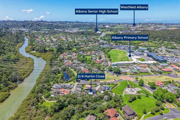 2/4 Harkin Close Albany_16