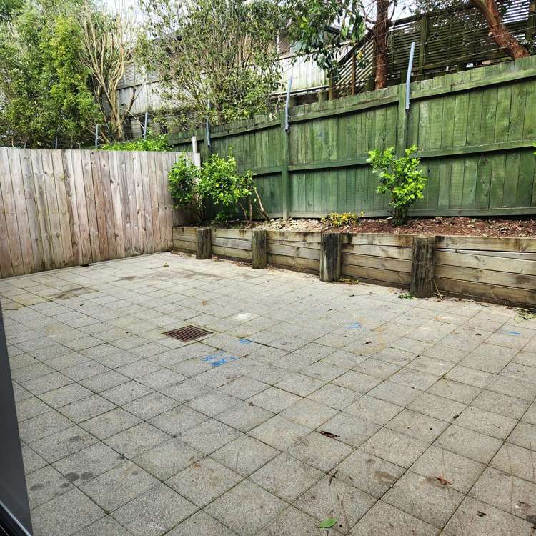 18/45 Karepiro Drive Stanmore Bay_6