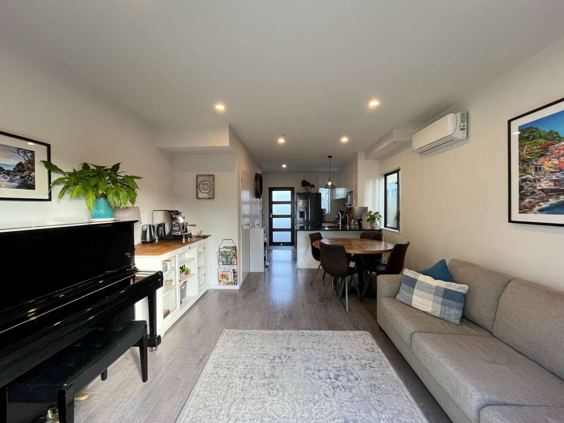 16/8 Arney Road Ranui_0