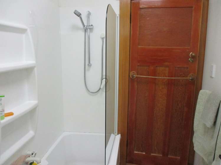 88 Wilson Road Balclutha_17