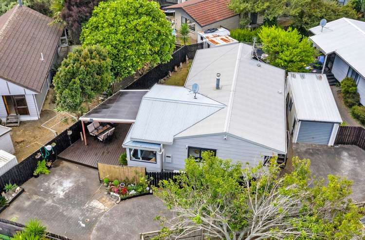 1/30 Pinehurst Place Wattle Downs_5