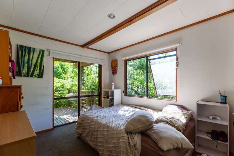 79 Montreal Road Toi Toi_5