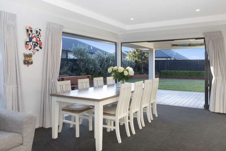 12 Verdeco Boulevard Lincoln_16