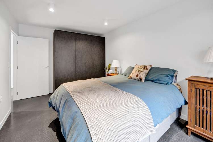 21 Washer Road Omata_19