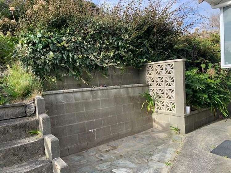 15 Fyvie Avenue Tawa_16